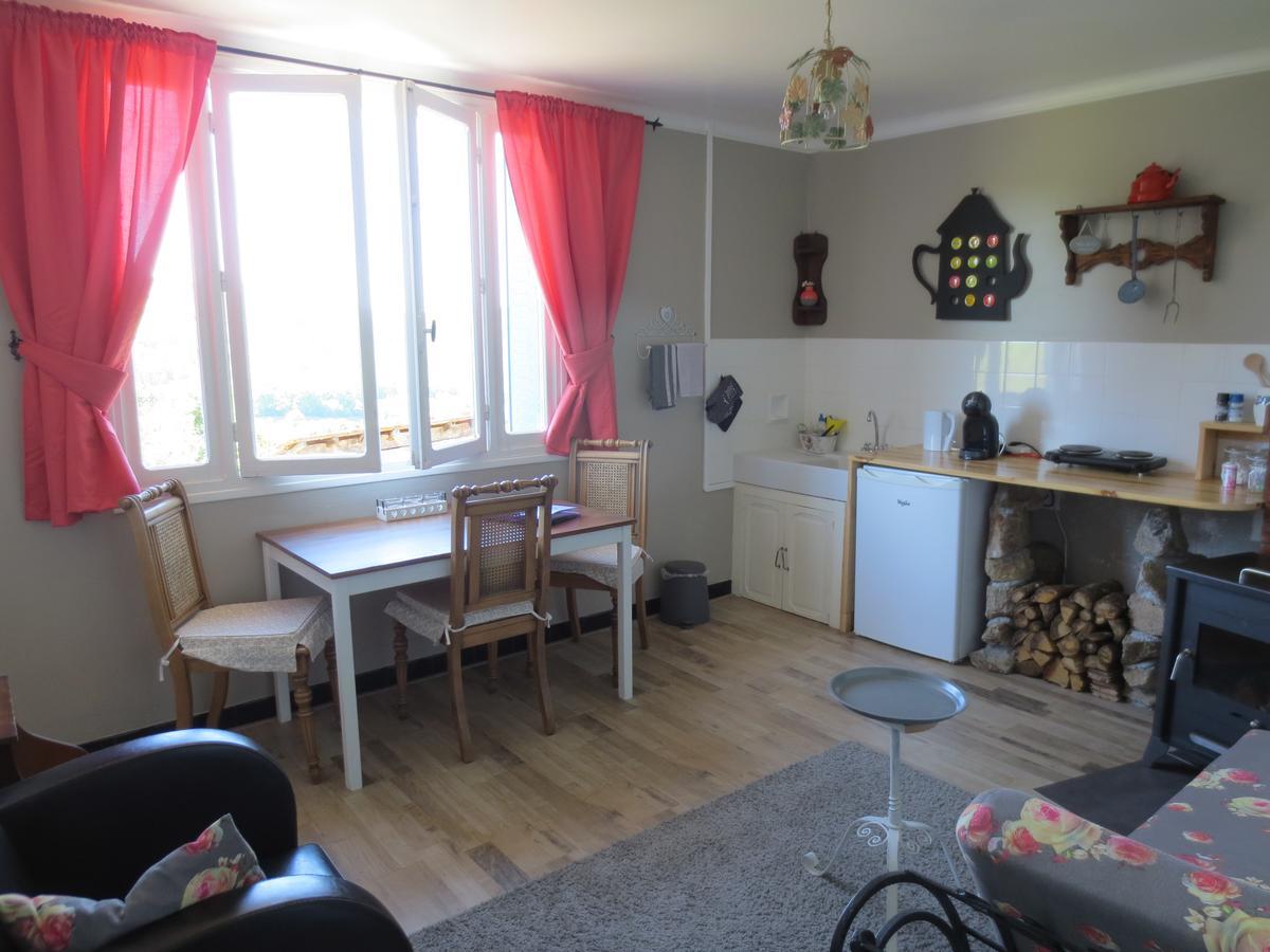 Saint-Julien-le-Petit Formidable B&B מראה חיצוני תמונה